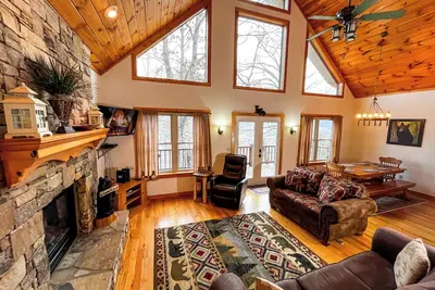 Image de Wilderness Ridge - Starry Nights & Mountain Sights - Pet Friendly