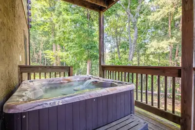 Image de Beautiful 3bd Cabin w/ Hot Tub + Fire Pit + Views!