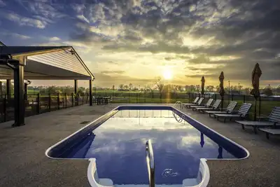 Image de Bourbon Retreat • Hot Tub + Game