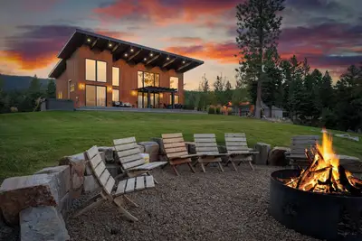 Image de Flathead Lake / Hot Tub, Fire Pit & Forest Views
