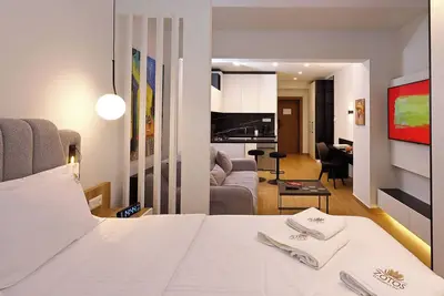 Image de Superior Suite | Zotos Luxury Living #1