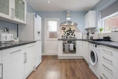 Image de Cowridge Beautiful 6br Home, Contractors, Groups, Parking