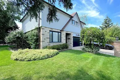 Image de Luxury Modern Retreat: Sauna, Theatre, Pool Table