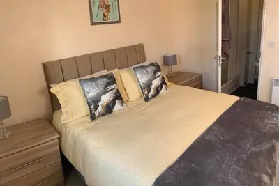 Image de Stylish Apartment sleeps 4/6 Wi-Fi Parking Pet Friendly near Nec and Warwick Uni