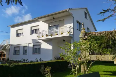 Image de Upper floor in a corner of the countryside.