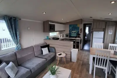 Image de Cozy 2-bedroom caravan in welcoming SetonSands with WiFi close to the beach