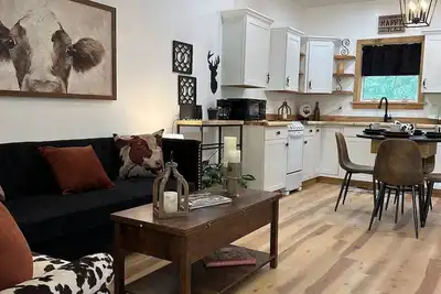 Image de Shl- Cow-tales Cottage