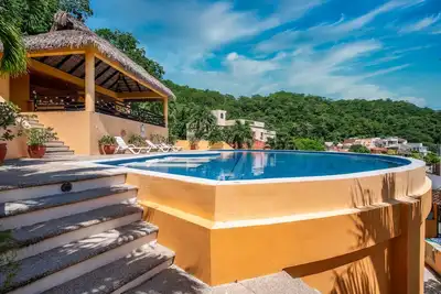 Image de Relax in this spacious home in a quiet community with shared pool and Bbq area