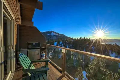 Scenic Escape - Best views of Lake Tahoe!