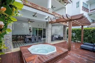 Image de Charming 2-bedroom Apartment in Las Terrenas with Jacuzzi & Patio