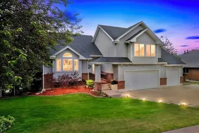 Image de Spacious 4 Bd Mtn. Retreat with Stunning Views, Hot Tub, 75” Tv, Kids Gym