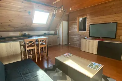 Image de Appartement ambiance chalet.