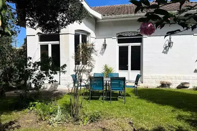 Maison familiale de charme avec jardin, à deux pas de la plage de Joigny