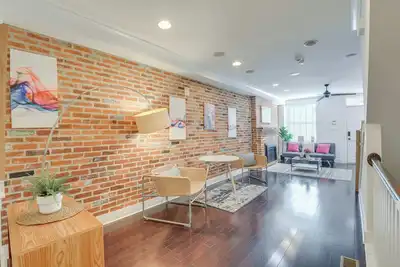 Image de Rooftop Patio w/ View: Baltimore Retreat