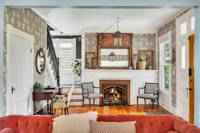 Image de Spacious Home w/ Yard & Patio, 2 Mi to Dtwn Troy