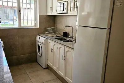 Image de House for 10 pax, with swimming pool, a few meters from Parque General San Martin, in the city.