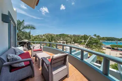 Image de Centrally Located and Steps to the Beach and Amenities in Santa Cruz