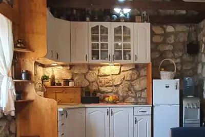 Image de Cozy house above Poseljani with stunning panorama view!