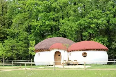Image de Maison Champignon 2 Chambres 6 personnes