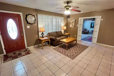 Image de Spacious 3 bedroom Pet Friendly Home