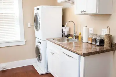 Image de Traditional decor, 2nd fl, near Oakland, Dt, Monroeville, convenient to Us Open