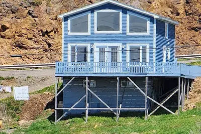 Image de Pilley's Perch - Entire home in Pilley's Island, Canada. Beautiful Ocean View