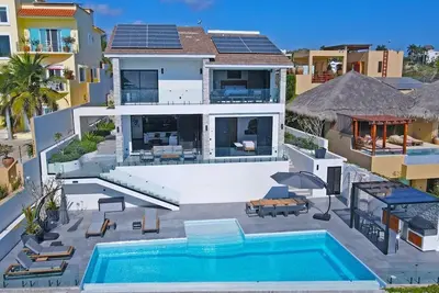 Luxury home for rent with panoramic ocean view in Bahias de Huatulco, Mexico