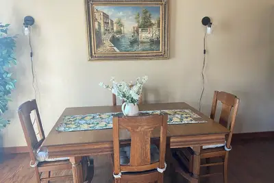 Image de Charming Jenks Getaway Safe -Easy Hwy Access-Tulsa-Aquarium-Gathering Place