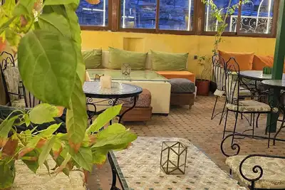 Charming riad with 8 bedrooms and WiFi, Ac in welcoming Fes