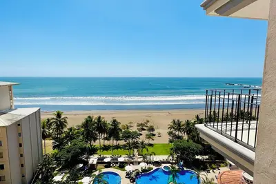 Image de Ocean View Condo 10ft in Hotel Crocs, New listing!