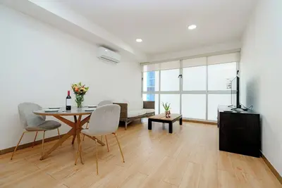 Image de Luxury 2 bedroom apt free parking