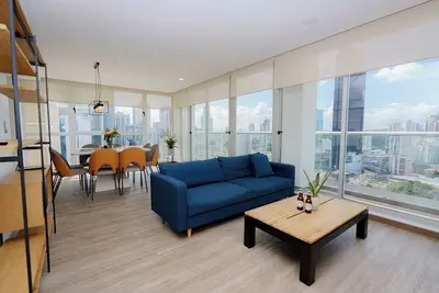 Image de Luxury 3br apt with Cityview free parkingandbalcony