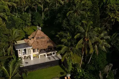 Image de Luxury 2br Ubud Villa – Infinity Pool + Jungle Views