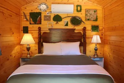 Image de Clover's Nook-Cabin on Hidden Paradise Farms