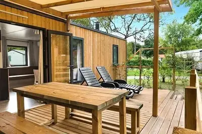 Image de Mobil-home | Ultimate | 2 Ch. | 4 pers. | Terrasse surélevée | A/C | Tv