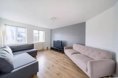 Image de 2br-Sleeps6-Parking-Garden-NearLondon