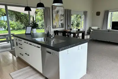 Modern Hideaway - home away from home