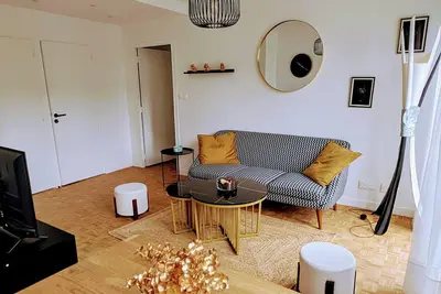 Image de L'appart le 19, F3 proche centre vue cathédrale