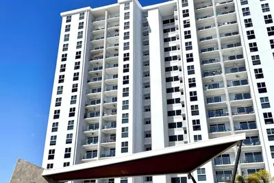 Image de Apartment overlooking the sea, linking the nature of the forest in the mountains.