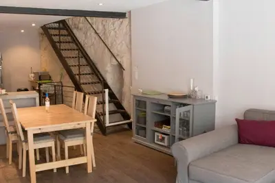 Image de La Place, A\/C and double terace