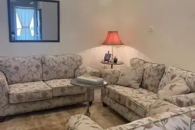 Image de Exquisite & Cozy 2 Bedroom/ 2 bath Apartment