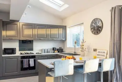 Image de Luxury Home | Manchester - Hale Barns | Sleeps 10