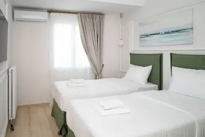 Image de Margo Luxury Living 1 by 8essentially