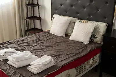 Image de Room in shared apartment