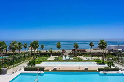 Image de 3001 Velaya Beachfront Luxury Apartment