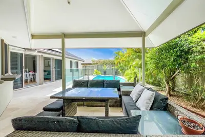 Image de 4 Brm Family Home with Pool Bokarina