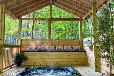 Image de Canopy Woods - 2 beautiful homes with a hot tub