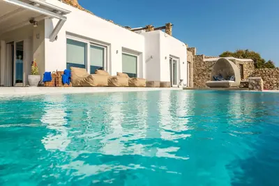 Image de Fantastic 6 Br Villa Located In a Great Location