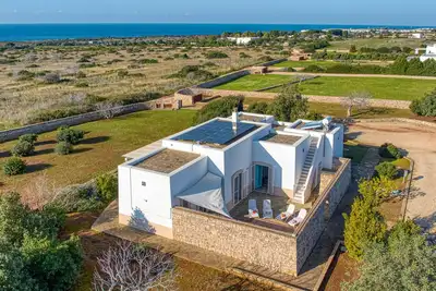 Image de Villa supérieure avec vue mer et petite piscine