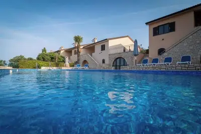 Image de House Ruzmarin